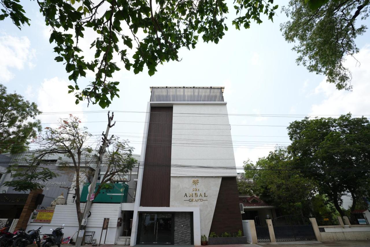 Hotel Sri Ambal Grand Virudunagar Zewnętrze zdjęcie
