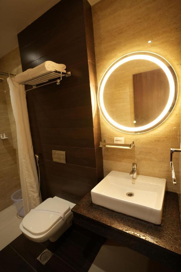 Hotel Sri Ambal Grand Virudunagar Zewnętrze zdjęcie